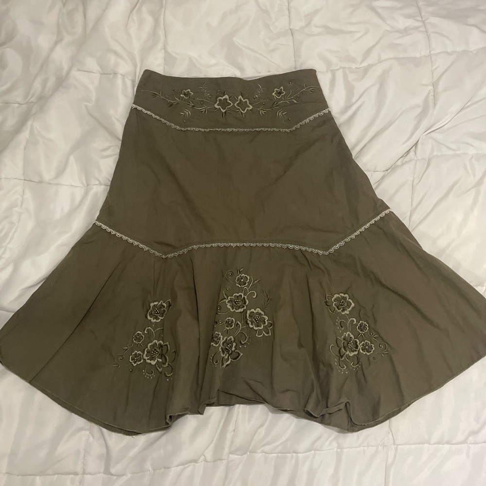 cargo lace tiered army green embroidered skirt